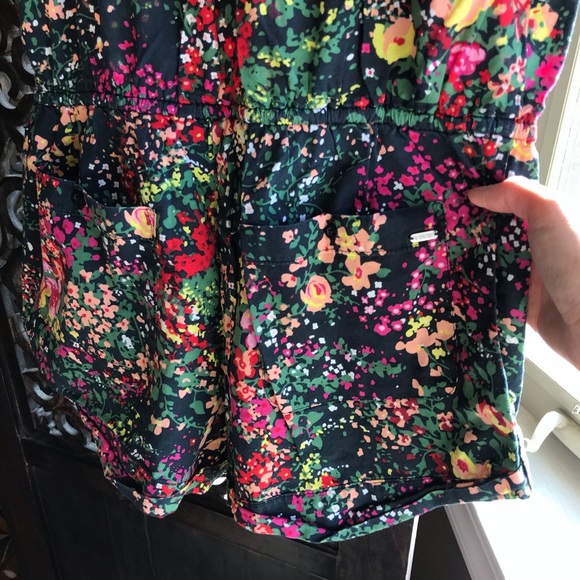 🦚 Victoria’s Secret PINK Navy Floral Romper - Picture 4 of 8
